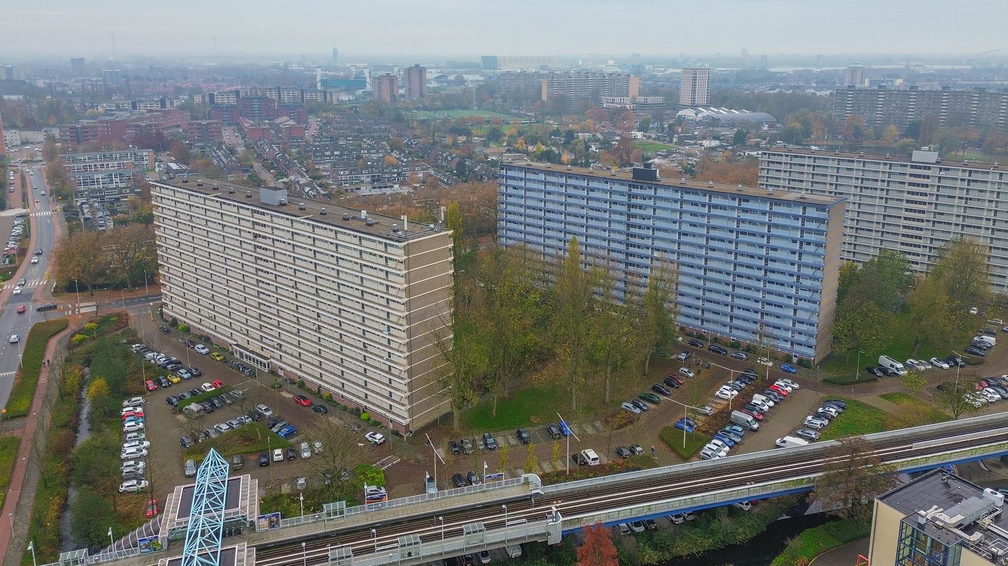 Foto 35 van Frederik van Eedenplaats 83