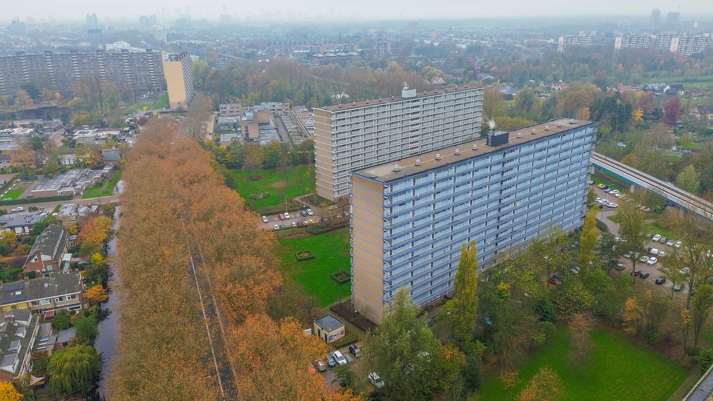 Foto 34 van Frederik van Eedenplaats 83