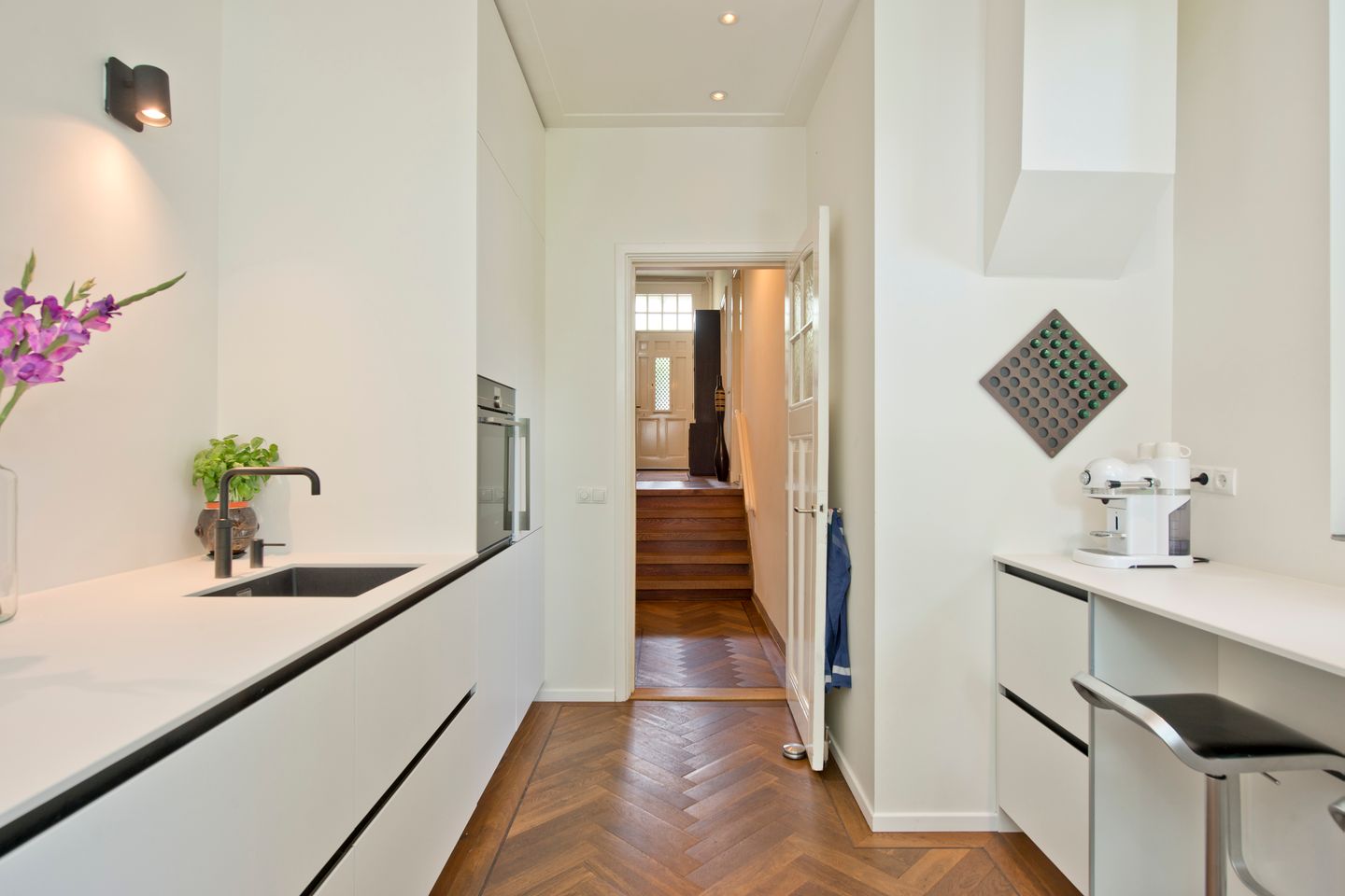 Foto 20 van G.A. van Nispenstraat 8