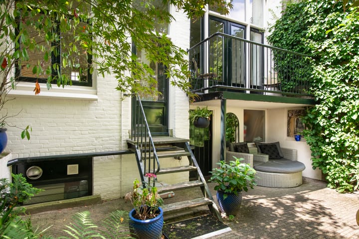 Photo 49 of G.A. van Nispenstraat 8