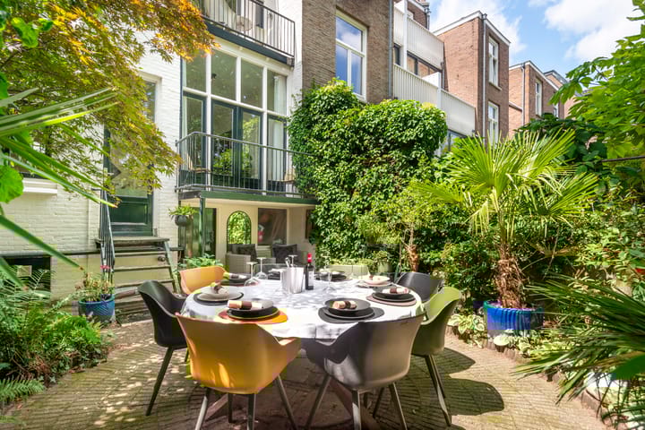 Photo 53 of G.A. van Nispenstraat 8