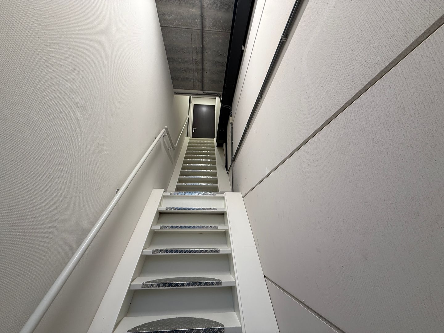 View photo 5 of Koperhoek 10-c