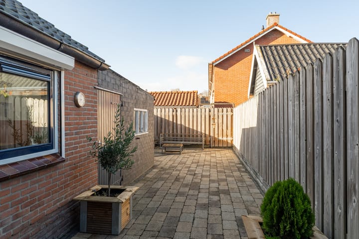 Photo 25 of van Heldenstraat 86