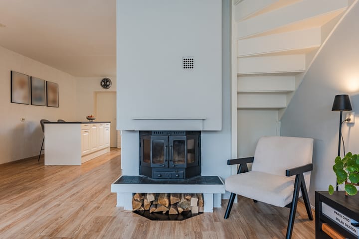 Photo 2 of Schoof 62