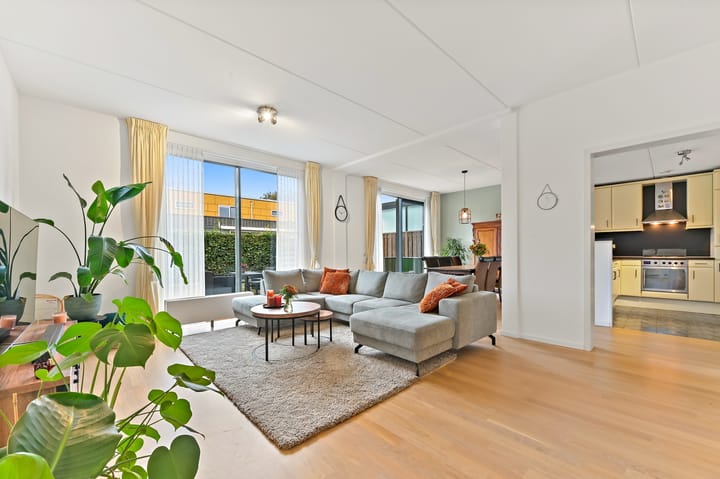 Foto 2 van Van den Berghof 1