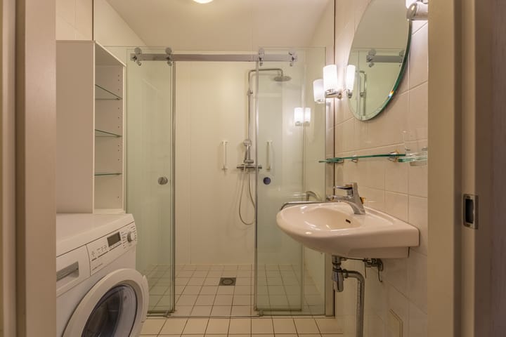 Photo 14 of Beatrixstraat 11