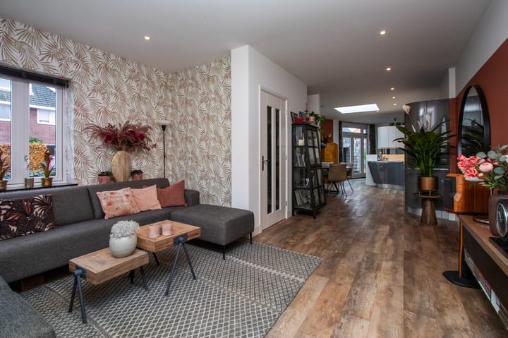 Photo 6 of Emmaweg 12