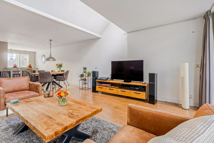 Foto 11 van Hagedis 27