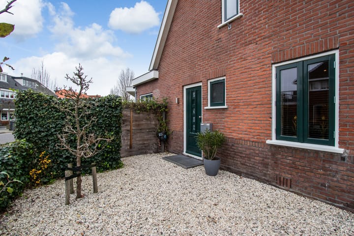 Photo 30 of Emmaweg 12