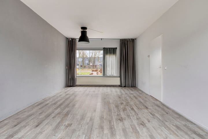 Photo 5 of Estersveldlaan 11