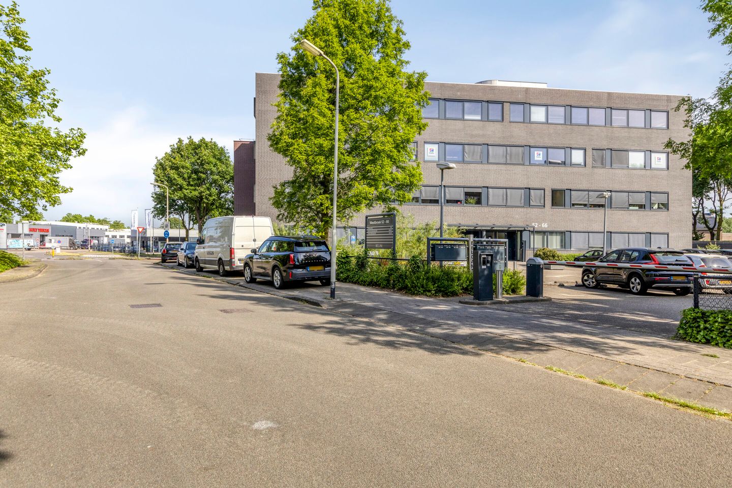 Bekijk foto 5 van Westbroek 36-50