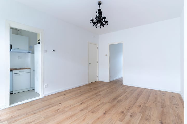 Photo 5 of Walchersestraat 4-B