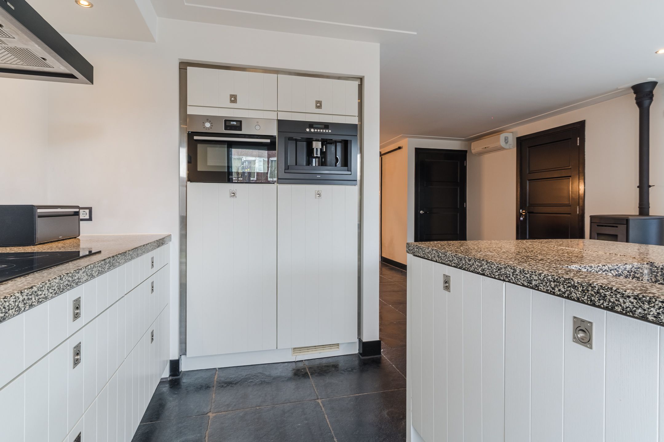 Foto 12 van Sneekstraat 89