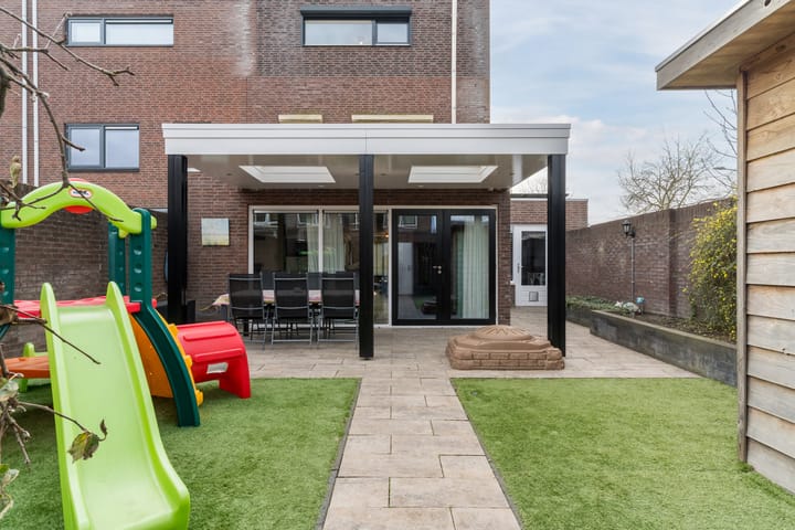 Foto 31 van Sneekstraat 89