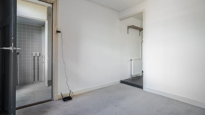 Photo 12 of Bornsestraat 62-B