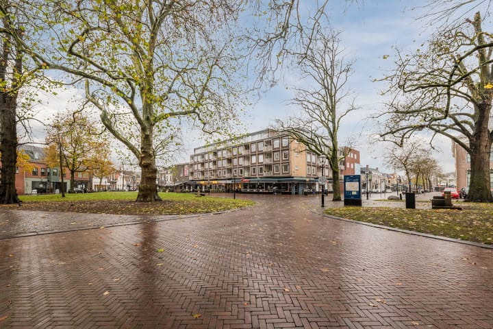 Photo 2 of Brinkstraat 19