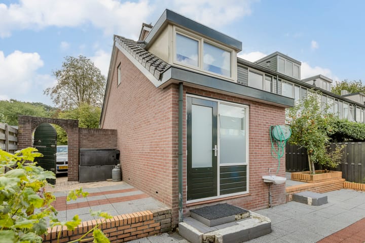 Photo 2 of Insingerstraat 8