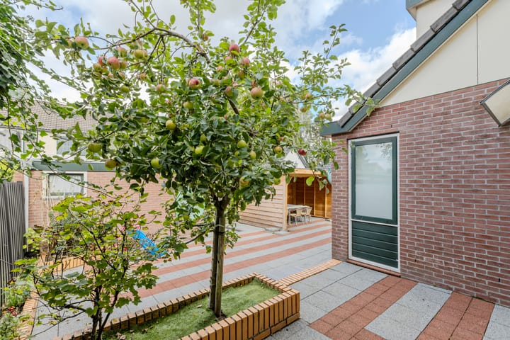 Photo 34 of Insingerstraat 8