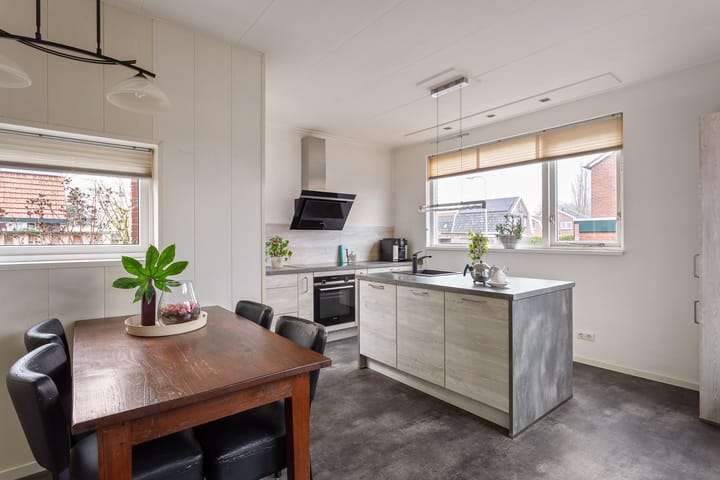 Foto 3 van Möllenbergstraat 1