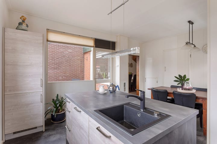 Foto 11 van Möllenbergstraat 1