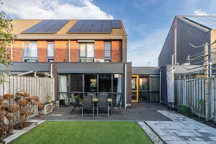 Photo 2 of Helleneind 42