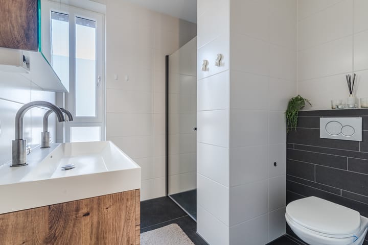 Photo 32 of Helleneind 42