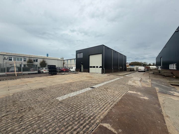 Nijverheidsweg 9-A, Groot-Ammers