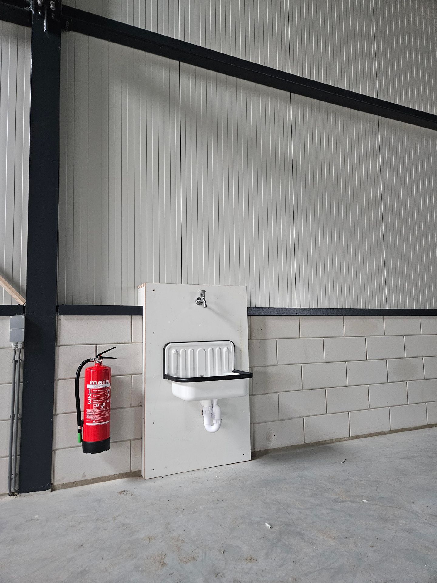 Bekijk foto 5 van Nijverheidsweg 9-A