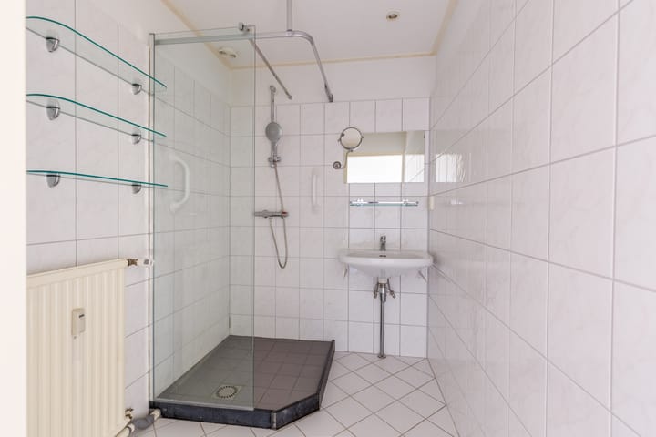 Photo 10 of Staringlaan 79