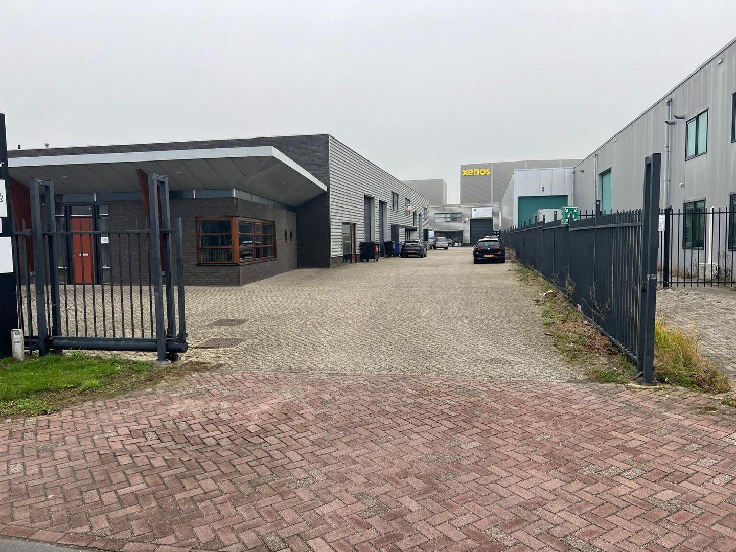 View photo 2 of Vijzelweg 18-c