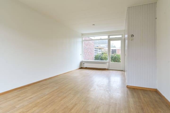 Photo 8 of Schubertstraat 11