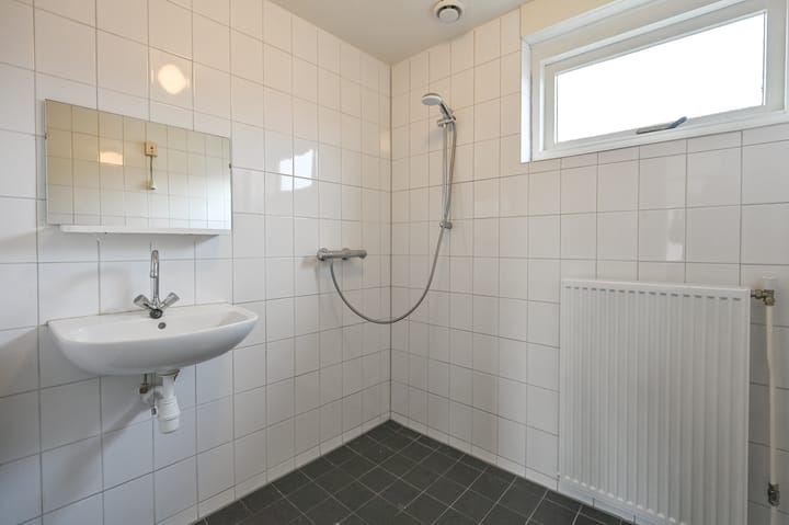 Photo 22 of Schubertstraat 11