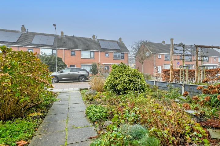 Photo 35 of Schubertstraat 11