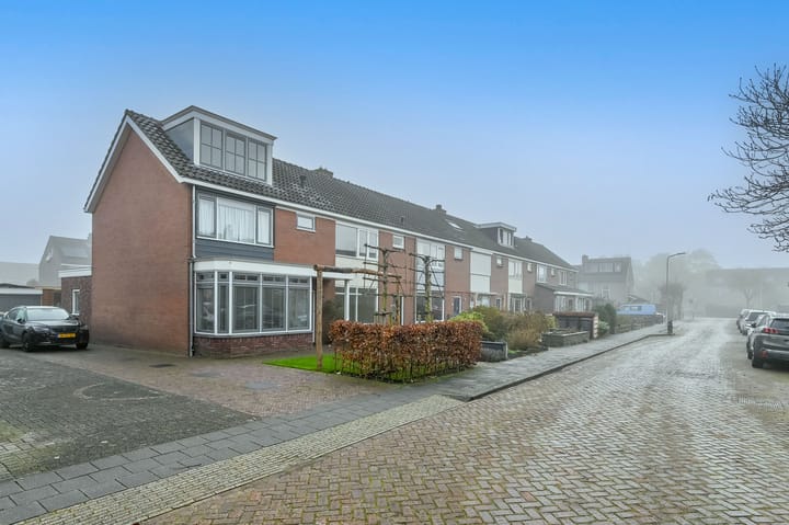 Photo 37 of Schubertstraat 11