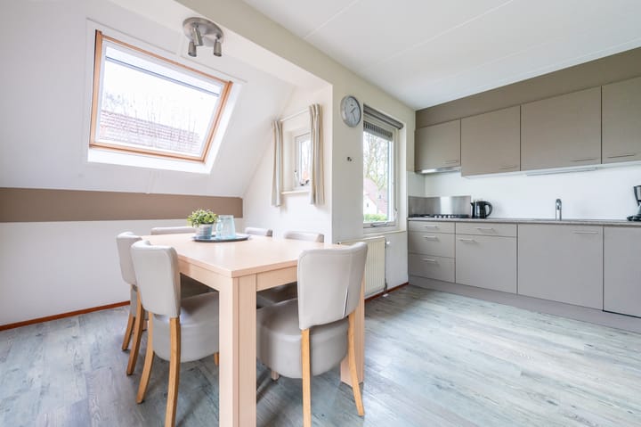 Photo 6 of Zwembadweg 1-076