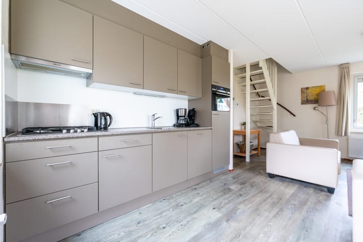 Photo 8 of Zwembadweg 1-076