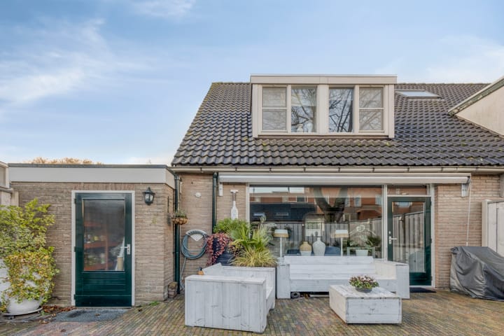 Foto 4 van Zestienhovensekade 4