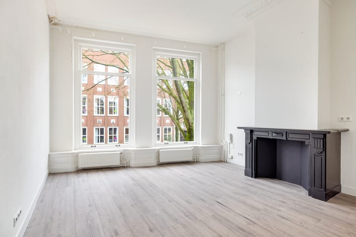 Foto 2 van Tweebaksmarkt 42-A