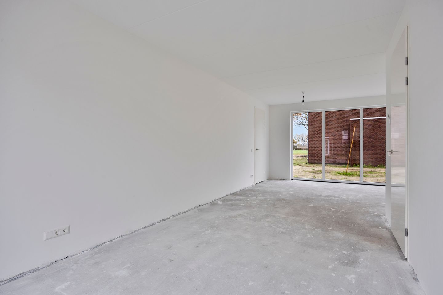 Photo 4 of Wingtapper 1