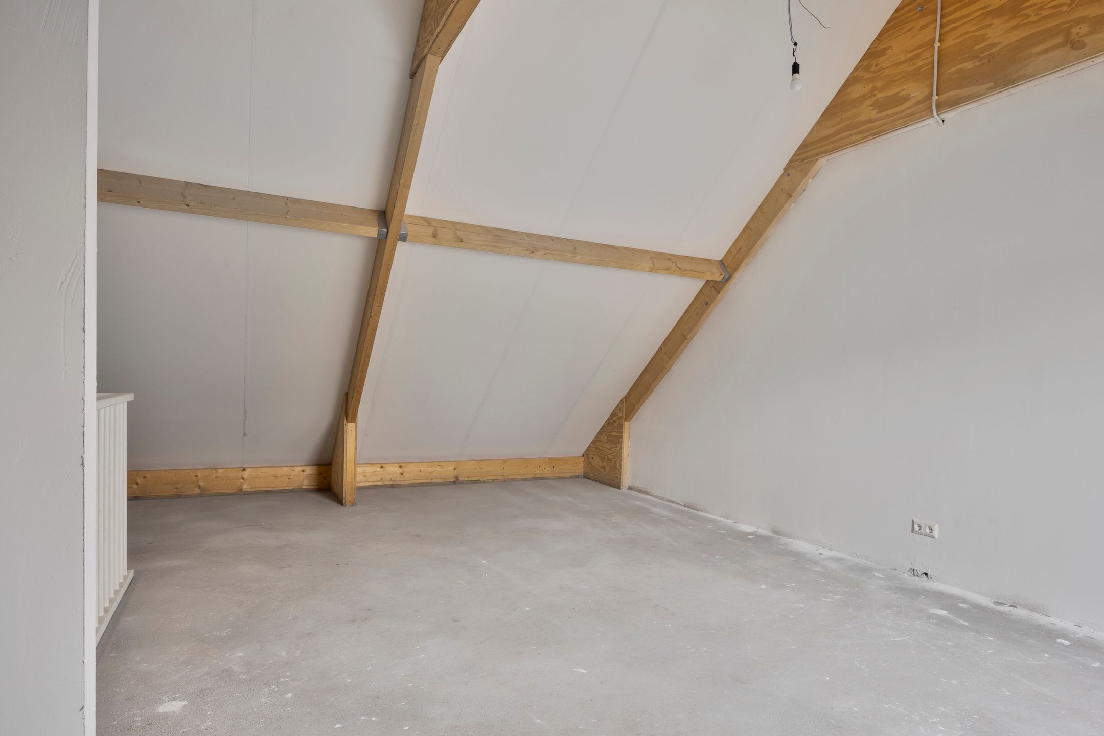 Photo 24 of Wingtapper 1