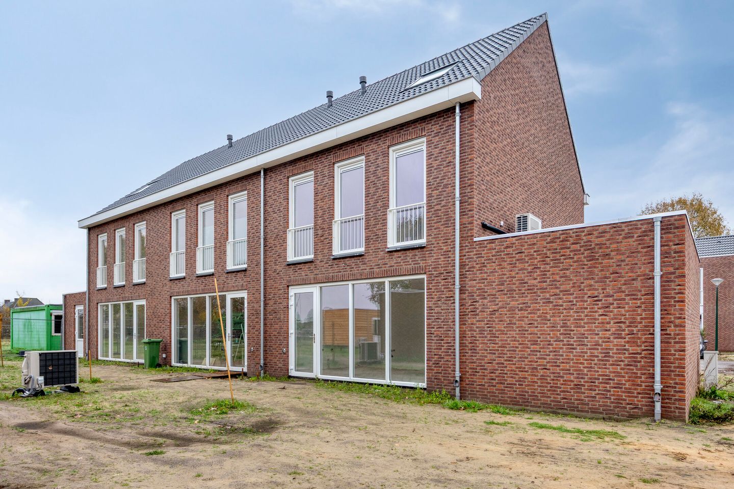 Photo 25 of Wingtapper 1