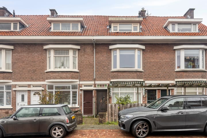 Photo 2 of Dercksenstraat 22