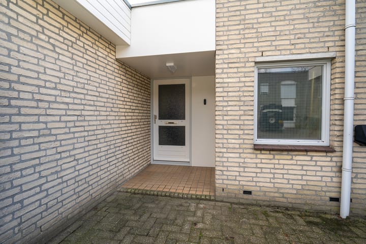 Photo 6 of Barneveldstraat 12