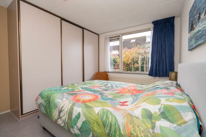 Photo 23 of Barneveldstraat 12