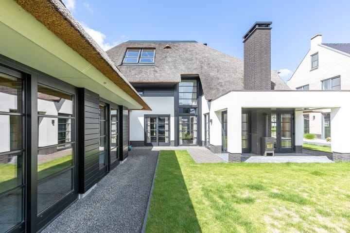 Foto 6 van Vrouwenmantel 13