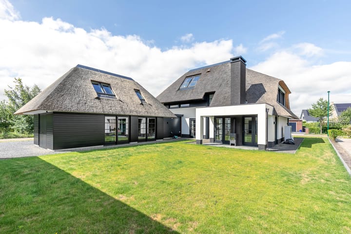 Foto 9 van Vrouwenmantel 13