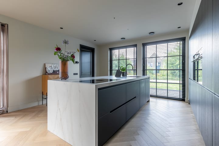 Foto 26 van Vrouwenmantel 13