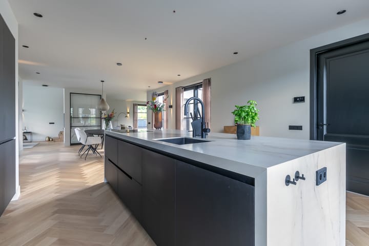 Foto 27 van Vrouwenmantel 13