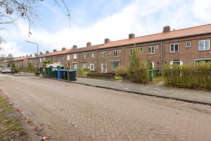 Photo 3 of Karel Doormanstraat 14