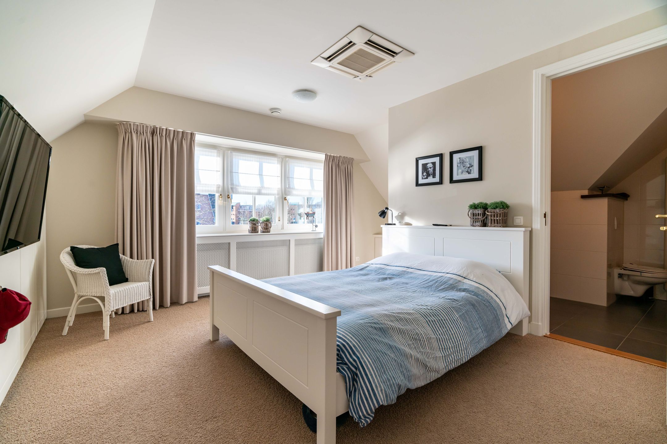 Photo 33 of Anton Koolhaaspad 1